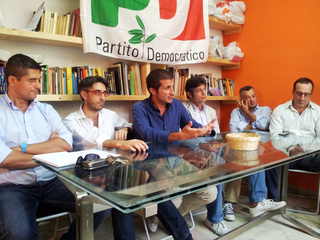 Pd area renzi e civati