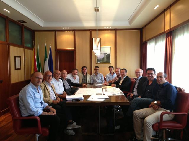 incontro svincolo Santa Teresa