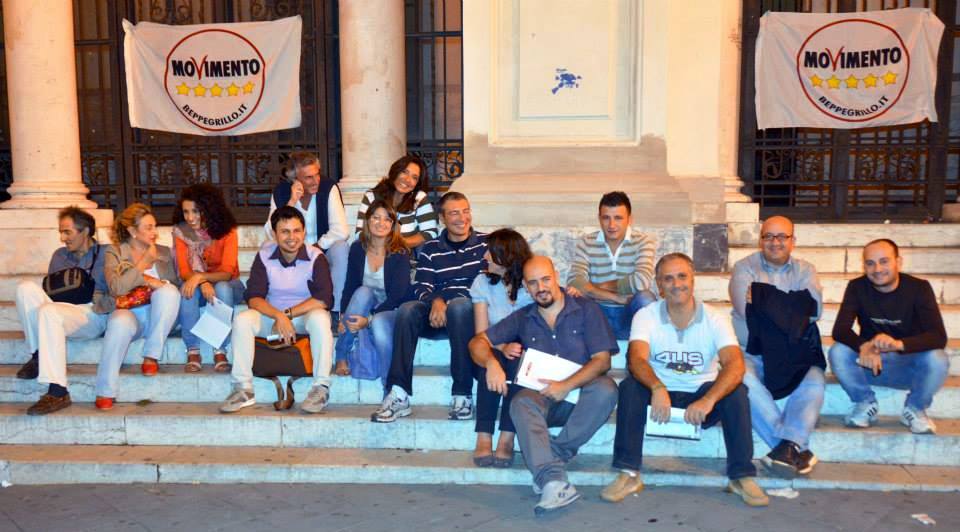 ragazzi movimento cinquestelle