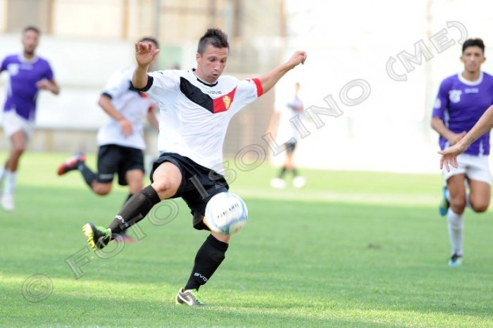 Maurizio-Vella-autore-di-due-reti-nellamichevole-contro-la-Juniores-700x466