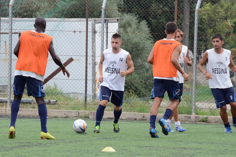 Una-fase-del-riscaldamento-al-Garden-Sport-di-Mili-Marina