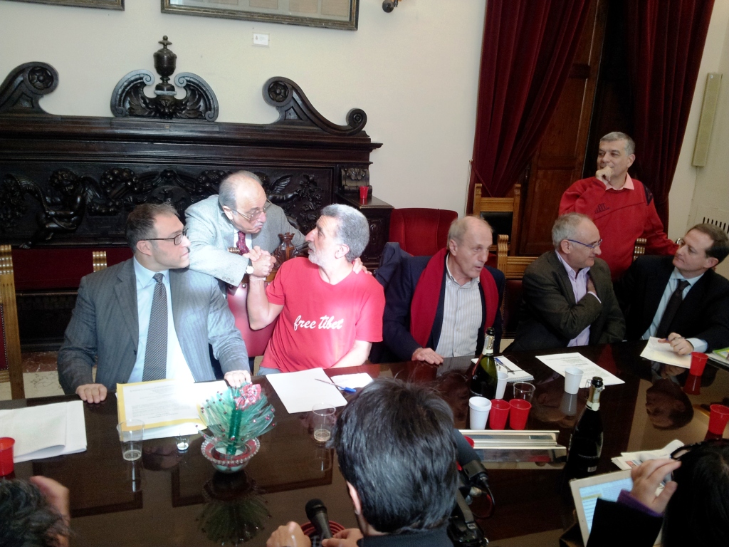 giunta accorinti stampa