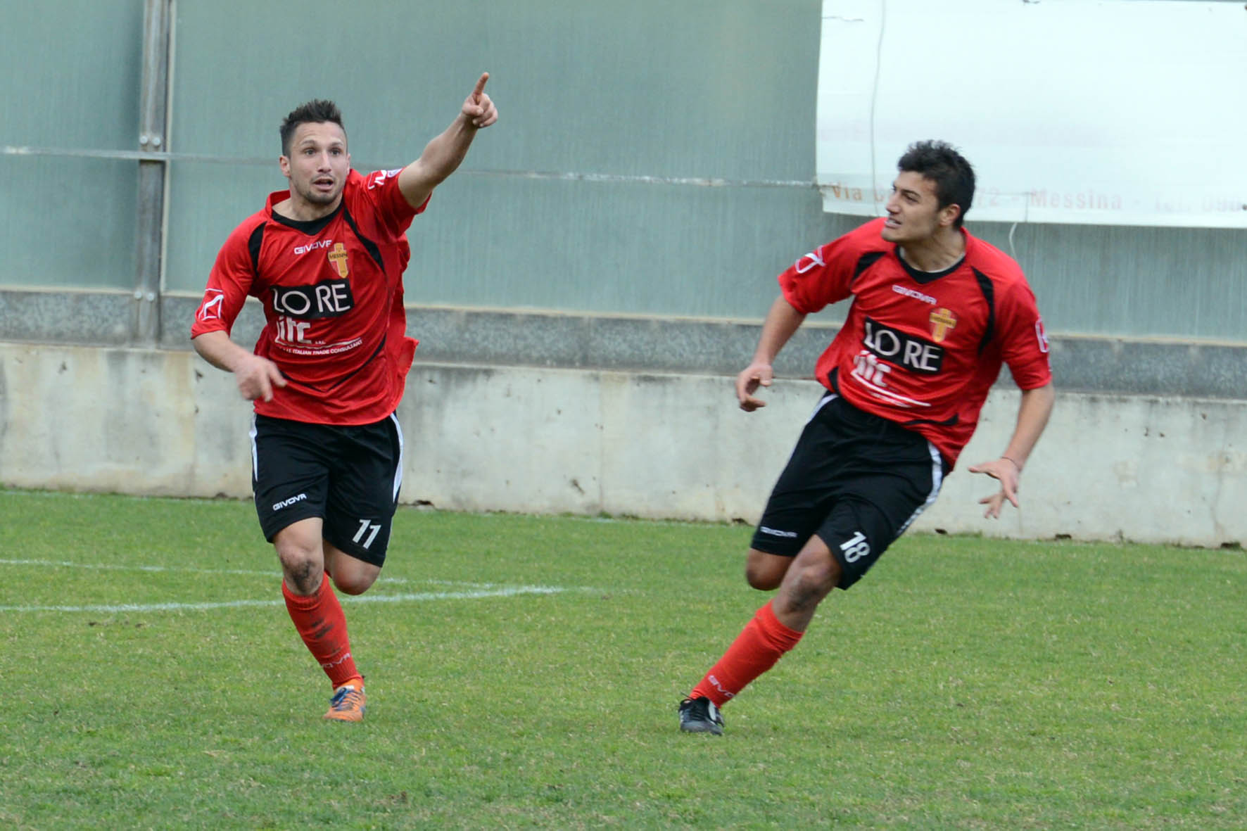 33-Lesultanza-di-Vella-e-Pino-dopo-la-rete-del-2-1