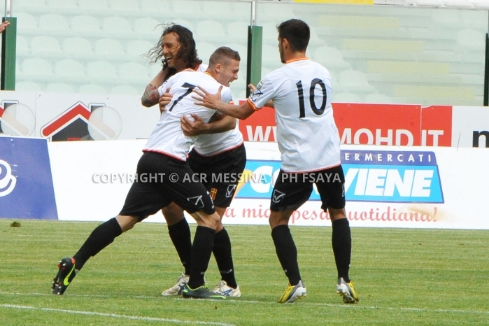 967x400 fit d5df152e20908e75d0017d93f2a154f3 XL