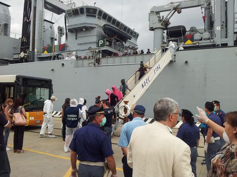 migranti sbarco