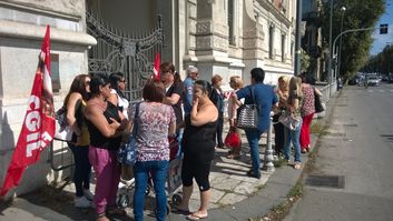 sit-in lavoratori pulimento