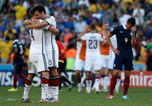 DV1806790-144 mediagallery-article