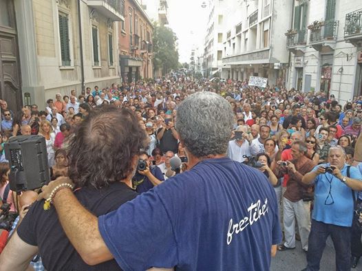 Nino Frassica Accorinti via dei Mille