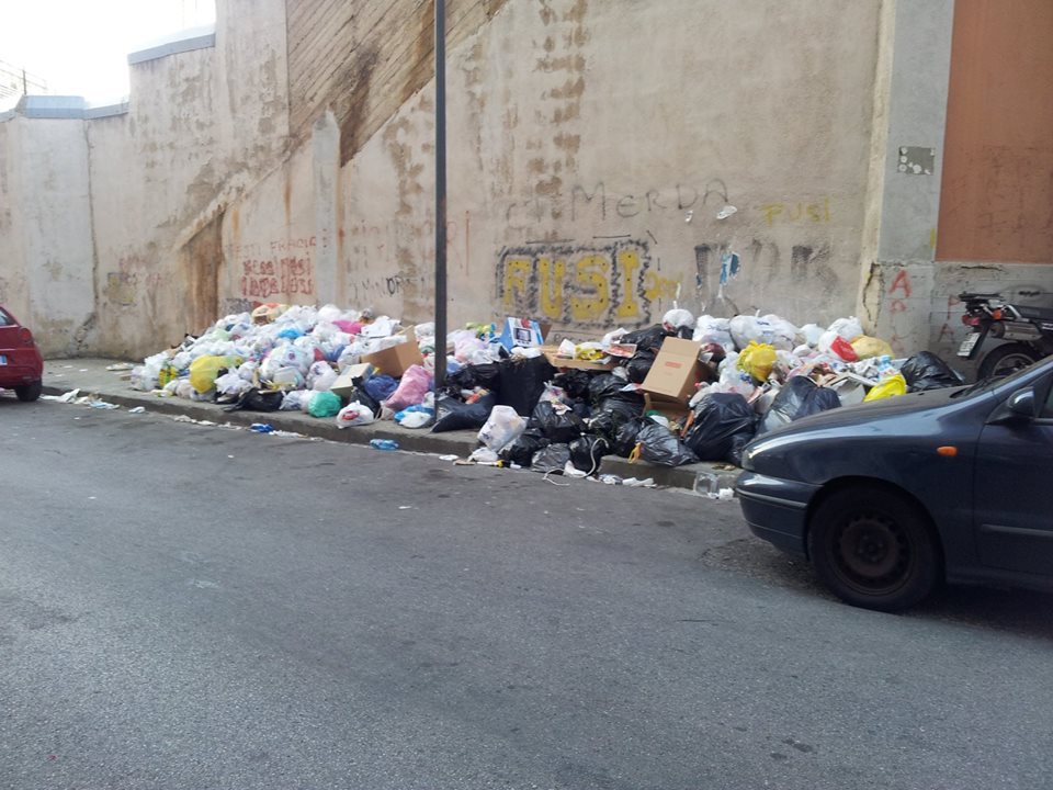 rifiuti ferragosto 2014