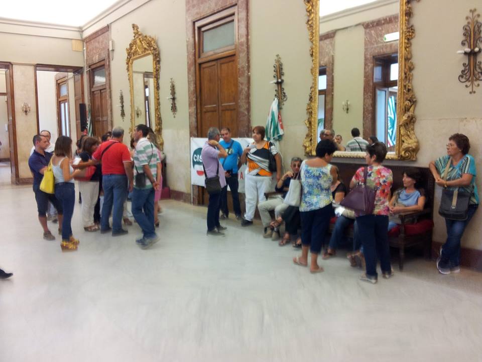 protesta servizi sociali 2014