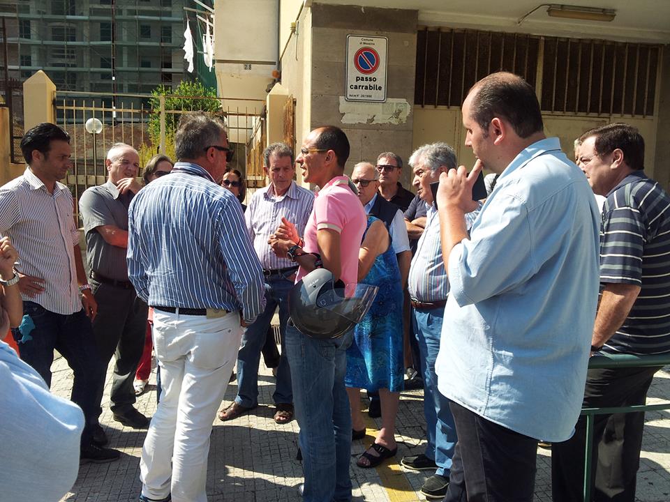 residenti Gazzi cassonetti