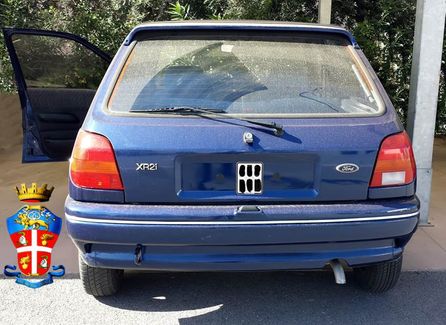 foto ford fiesta con targa