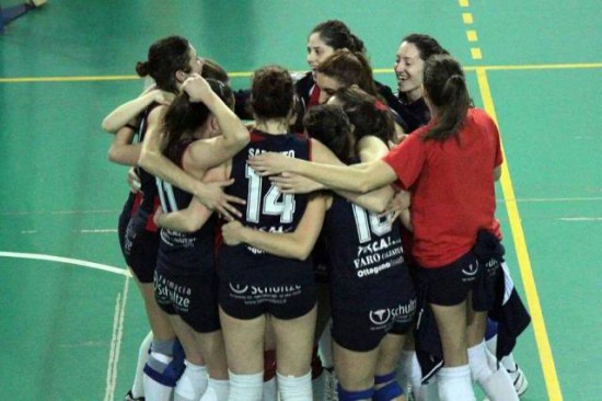 Esultanza-delle-ragazze-dellEffe-Volley-550x366