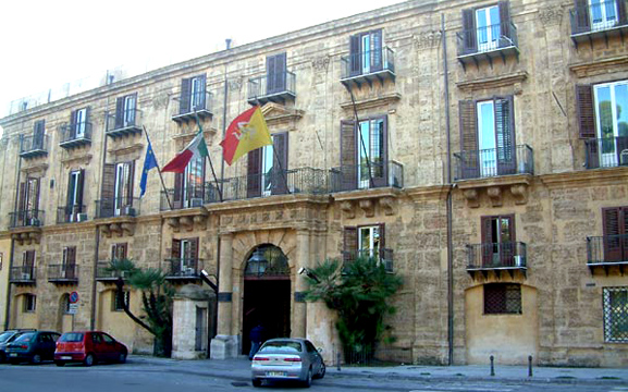 news 53290 Regione Palazzo