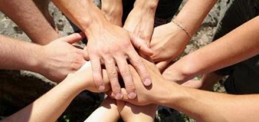volontariato - sociale - mani 2-520x245