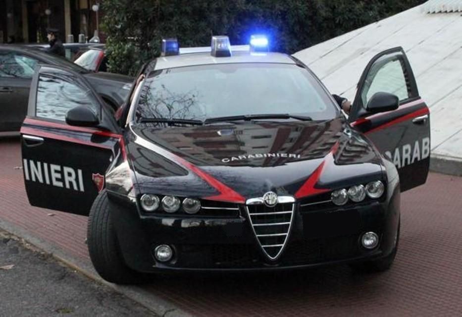 carabinieri  Radiomobile bellissima