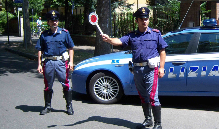polizia  alt nuovo