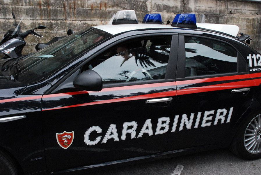 carabinieri bella bella grande