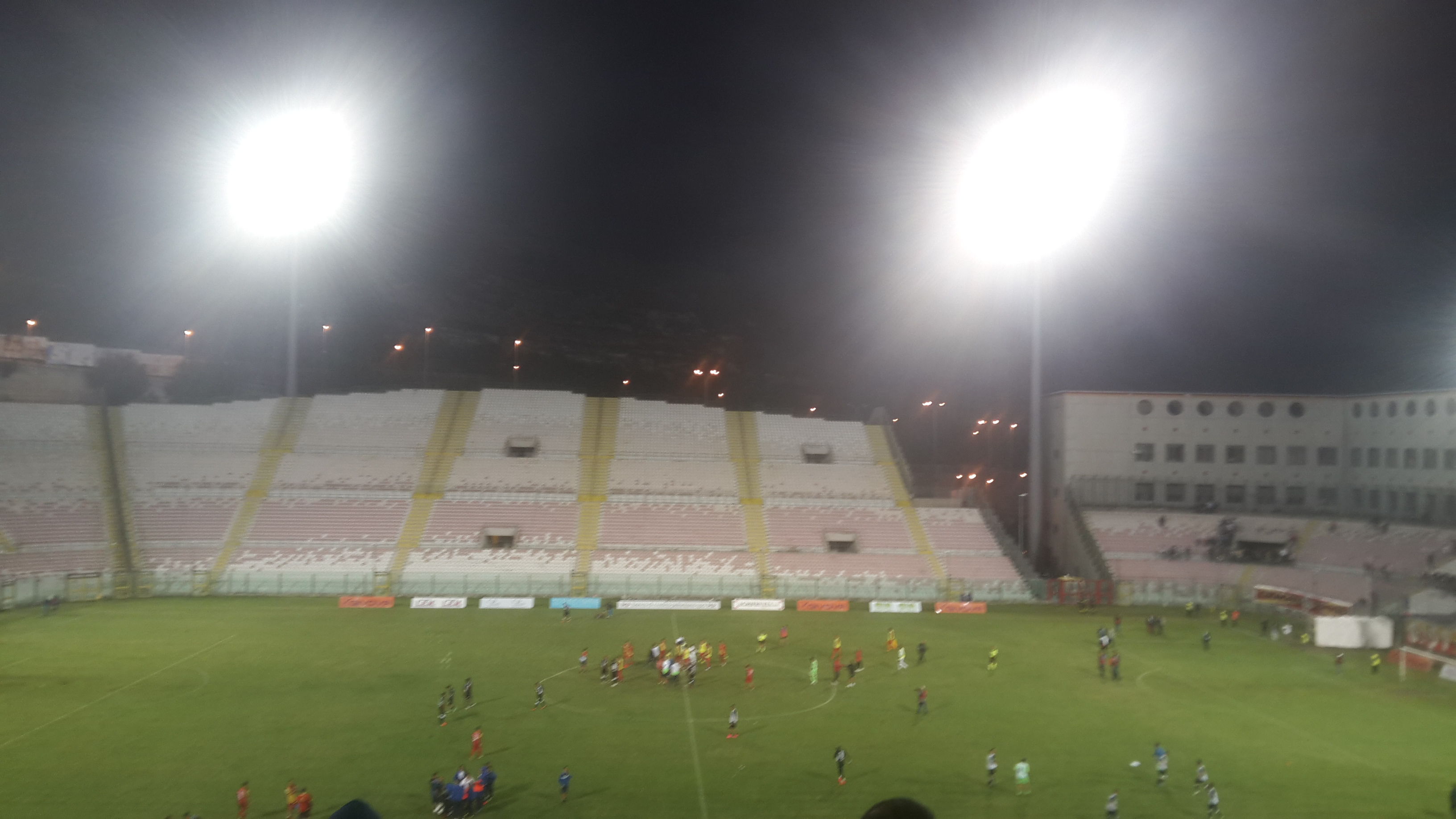 1473625448806-1547948815