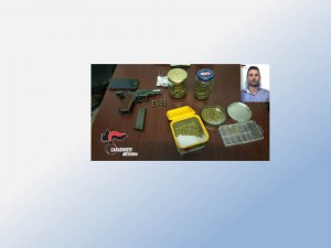 Foto Famà D'Assisi Massimo e materiale sequestrato