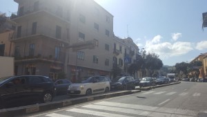 Viale Boccetta-la lunga coda di auto 